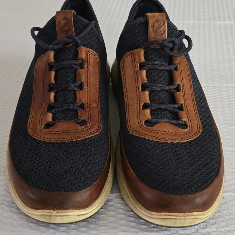 Ecco Men's Black and Brown Sneakers